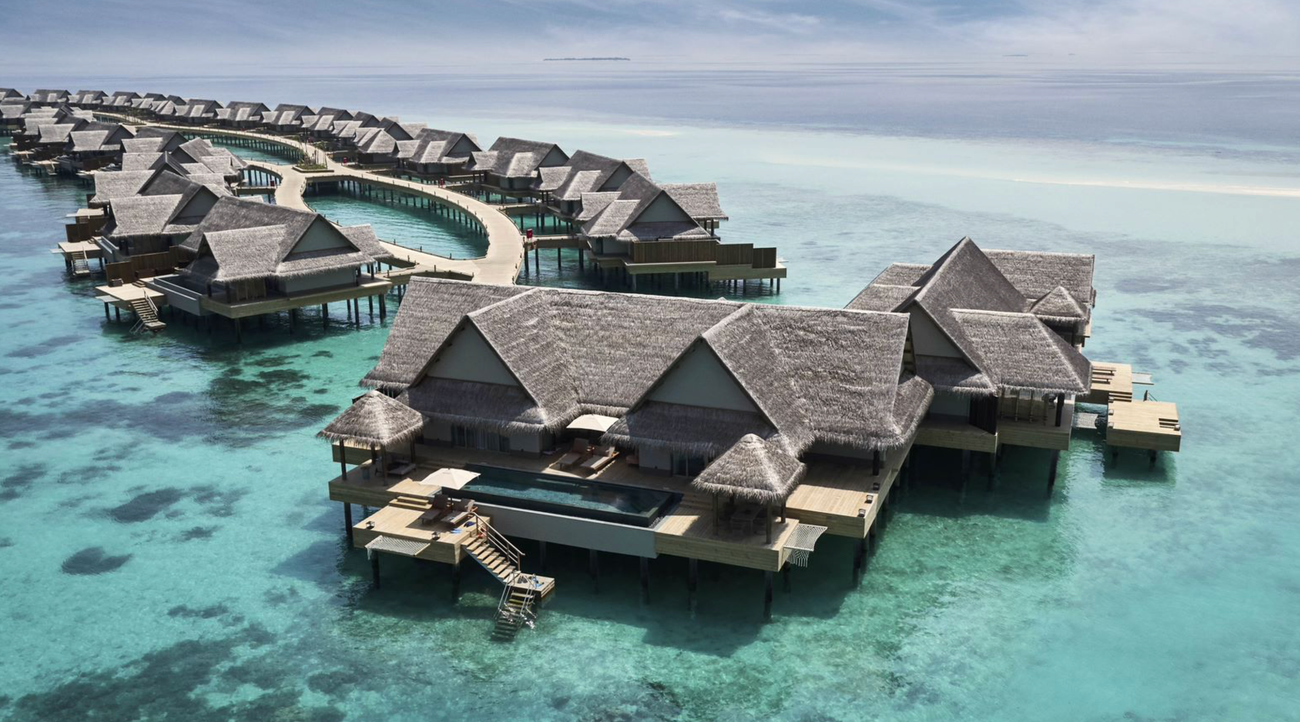 THREE BEDROOM OCEAN RESIDENCE WITH TWO POOLS 